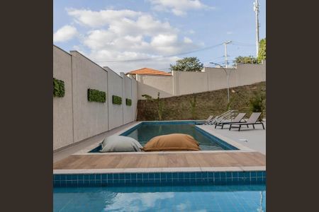 Apartamento à venda com 48m², 2 quartos e 1 vaga Apartamento à venda com 48m², 2 quartos e 1 vagaEspaço Comum - Piscina