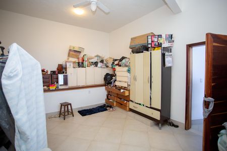 Casa à venda com 1500m², 3 quartos e 8 vagas Casa à venda com 1500m², 3 quartos e 8 vagasQuarto Suíte 1