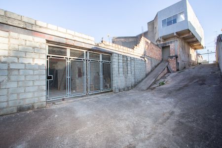 Garagem de casa à venda com 3 quartos, 280m² em Tropical, Contagem