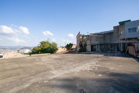 Casa à venda com 1500m², 3 quartos e 8 vagas Casa à venda com 1500m², 3 quartos e 8 vagasÁrea gourmet