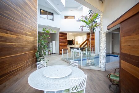 Casa à venda com 1500m², 3 quartos e 8 vagas Casa à venda com 1500m², 3 quartos e 8 vagasÁrea gourmet