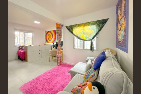 Sala de TV de apartamento para alugar com 1 quarto, 60m² em Canasvieiras, Florianópolis