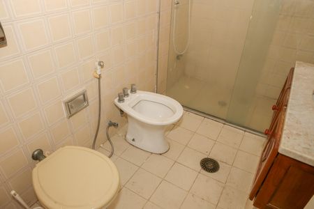 Casa para alugar com 160m², 2 quartos e 1 vaga Casa para alugar com 160m², 2 quartos e 1 vagaBanheiro Social