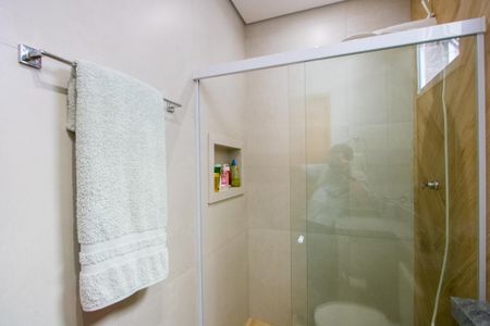 Apartamento para alugar com 85m², 3 quartos e 2 vagas Apartamento para alugar com 85m², 3 quartos e 2 vagasBanheiro do quarto 1