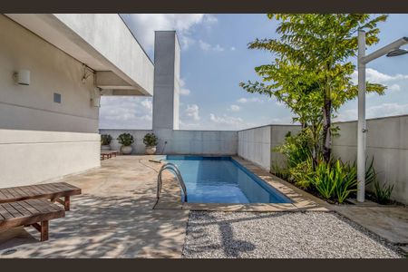 Apartamento para alugar com 74m², 1 quarto e 2 vagas Apartamento para alugar com 74m², 1 quarto e 2 vagasÁrea comum - Piscina
