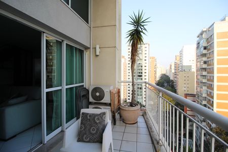Apartamento para alugar com 74m², 1 quarto e 2 vagas Apartamento para alugar com 74m², 1 quarto e 2 vagasVaranda