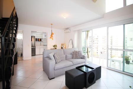 Apartamento para alugar com 1 quarto, 74m² em Moema, São Paulo