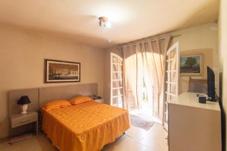 Casa à venda com 360m², 3 quartos e 5 vagasSuíte