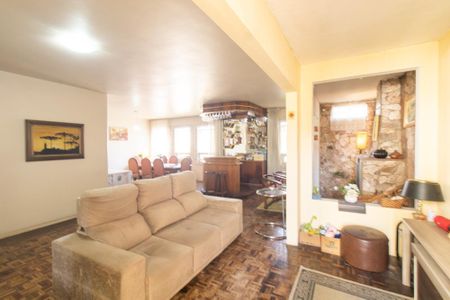 Casa à venda com 360m², 3 quartos e 5 vagasSala