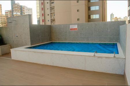 Apartamento à venda com 64m², 2 quartos e 1 vagaÁrea comum - Piscina
