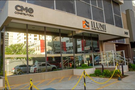 Apartamento à venda com 64m², 2 quartos e 1 vagaFachada e portaria