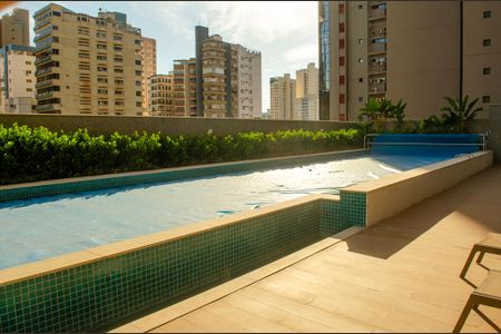 Apartamento à venda com 64m², 2 quartos e 1 vagaÁrea comum - Piscina