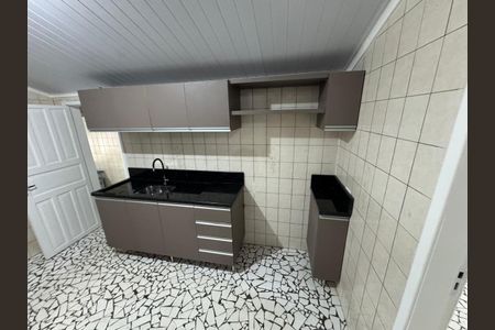 Casa à venda com 150m², 3 quartos e 3 vagas Casa à venda com 150m², 3 quartos e 3 vagasCozinha