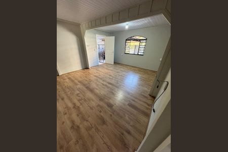 Casa à venda com 150m², 3 quartos e 3 vagas Casa à venda com 150m², 3 quartos e 3 vagasSala