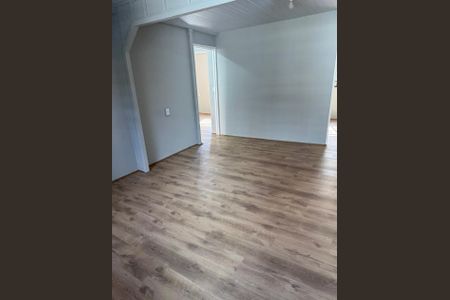 Casa à venda com 150m², 3 quartos e 3 vagas Casa à venda com 150m², 3 quartos e 3 vagasSala