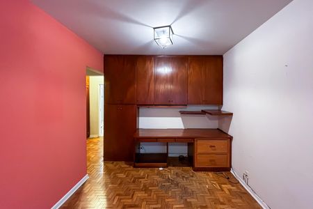 Apartamento para alugar com 180m², 3 quartos e 2 vagas