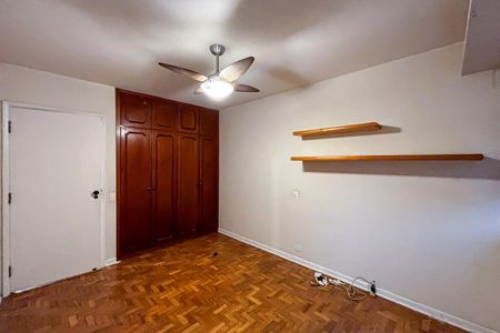 Apartamento para alugar com 180m², 3 quartos e 2 vagas