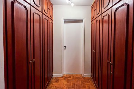 Apartamento para alugar com 180m², 3 quartos e 2 vagas