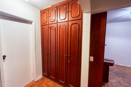 Apartamento para alugar com 180m², 3 quartos e 2 vagas