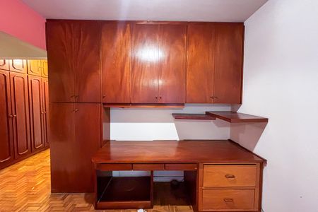 Apartamento para alugar com 180m², 3 quartos e 2 vagas