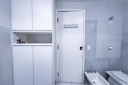 Apartamento para alugar com 180m², 3 quartos e 2 vagas