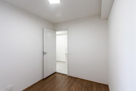 Quarto 1 de apartamento para alugar com 2 quartos, 34m² em Parque Industrial Tomas Edson, São Paulo