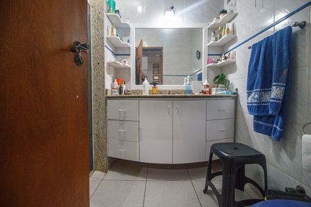 Apartamento à venda com 114m², 3 quartos e 1 vaga Apartamento à venda com 114m², 3 quartos e 1 vagaBanheiro Suite
