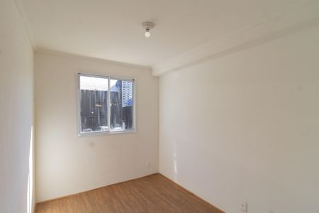 Quarto 2 de apartamento para alugar com 2 quartos, 35m² em Parque Industrial Tomas Edson, São Paulo