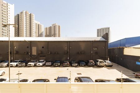 Vista da Sala de apartamento para alugar com 2 quartos, 35m² em Parque Industrial Tomas Edson, São Paulo