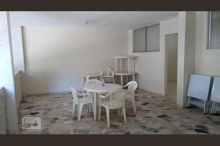 Apartamento à venda com 130m², 3 quartos e 1 vaga Apartamento à venda com 130m², 3 quartos e 1 vagaÁrea externa