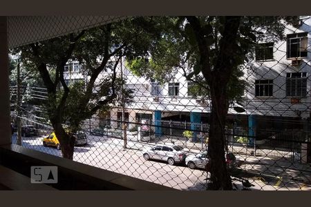 Apartamento à venda com 130m², 3 quartos e 1 vaga Apartamento à venda com 130m², 3 quartos e 1 vagaÁrea externa