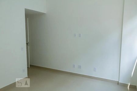 Apartamento à venda com 130m², 3 quartos e 1 vaga Apartamento à venda com 130m², 3 quartos e 1 vagaSala