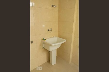 Apartamento à venda com 130m², 3 quartos e 1 vaga Apartamento à venda com 130m², 3 quartos e 1 vagaÁrea de serviço