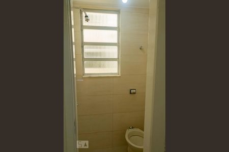 Apartamento à venda com 130m², 3 quartos e 1 vaga Apartamento à venda com 130m², 3 quartos e 1 vagaBanheiro