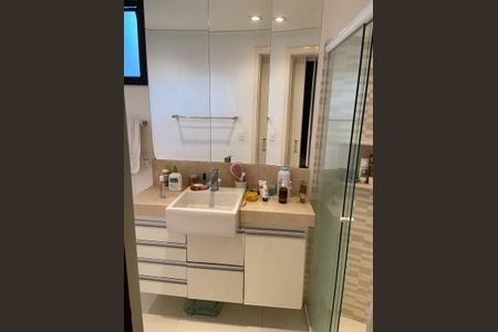 Apartamento para alugar com 117m², 3 quartos e 2 vagas Apartamento para alugar com 117m², 3 quartos e 2 vagasBanheiro da Suíte