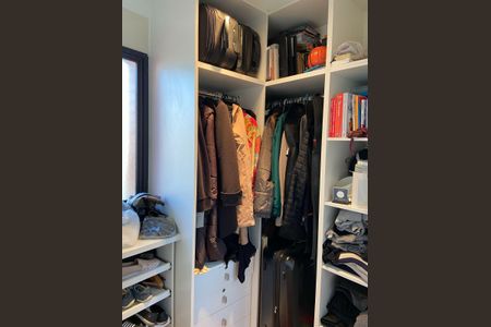 Apartamento para alugar com 117m², 3 quartos e 2 vagas Apartamento para alugar com 117m², 3 quartos e 2 vagasCloset da Suíte