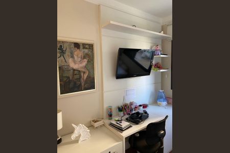 Apartamento para alugar com 117m², 3 quartos e 2 vagas Apartamento para alugar com 117m², 3 quartos e 2 vagasQuarto