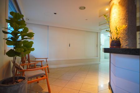 Hall de Entrada de apartamento à venda com 1 quarto, 38m² em Independência, Porto Alegre