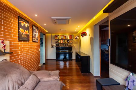 Apartamento para alugar com 75m², 2 quartos e 1 vagaSala 
