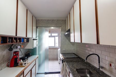 Apartamento para alugar com 75m², 2 quartos e 1 vagaCozinha 