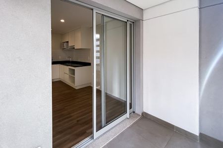 Studio para alugar com 32m², 1 quarto e sem vaga Studio para alugar com 32m², 1 quarto e sem vagaVaranda