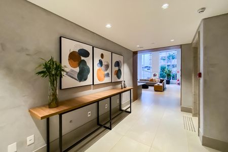 Studio para alugar com 32m², 1 quarto e sem vaga Studio para alugar com 32m², 1 quarto e sem vagaHall Entrada