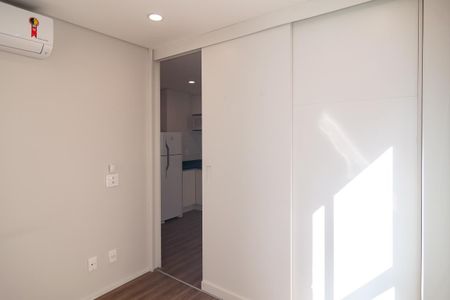 Studio para alugar com 32m², 1 quarto e sem vaga Studio para alugar com 32m², 1 quarto e sem vagaQuarto