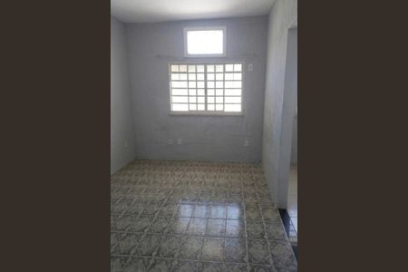 Casa para alugar com 50m², 2 quartos e 3 vagas Casa para alugar com 50m², 2 quartos e 3 vagasQuarto