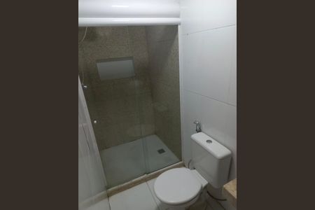 Banheiro de casa para alugar com 2 quartos, 50m² em Jardim Paraíso, Nova Iguaçu