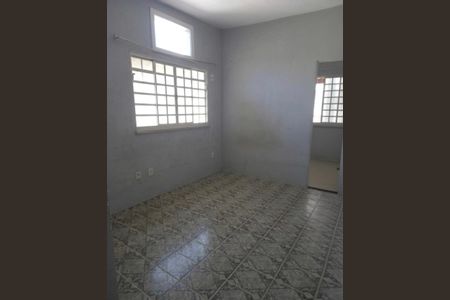 Casa para alugar com 50m², 2 quartos e 3 vagas Casa para alugar com 50m², 2 quartos e 3 vagasQuarto