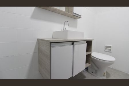 Apartamento para alugar com 60m², 2 quartos e sem vagaBanheiro