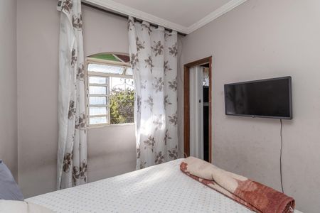Casa à venda com 273m², 3 quartos e 4 vagas Casa à venda com 273m², 3 quartos e 4 vagasQuarto 3