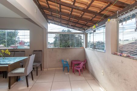 Casa à venda com 273m², 3 quartos e 4 vagas Casa à venda com 273m², 3 quartos e 4 vagasSala de Jantar