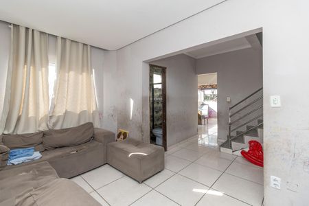 Sala de casa à venda com 3 quartos, 273m² em Planalto, Belo Horizonte
